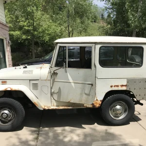 Driver's side profile